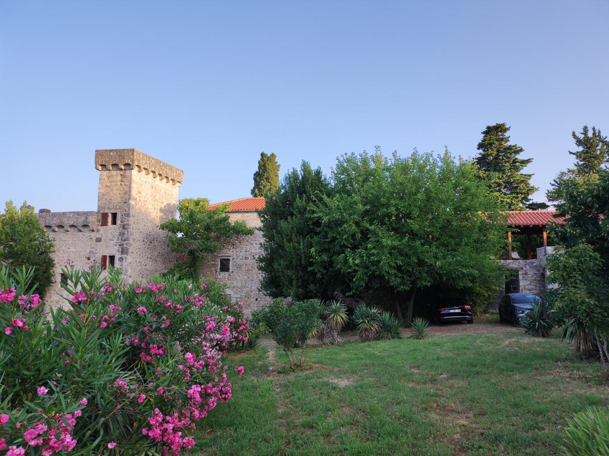 아파트 Jankovich Castle